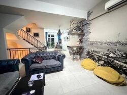 Summer Gardens (D16), Terrace #583405841